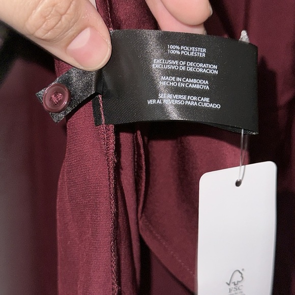 NWT Banana Republic Burgundy Long Sleeve
Satin Pullover - Picture 9 of 11